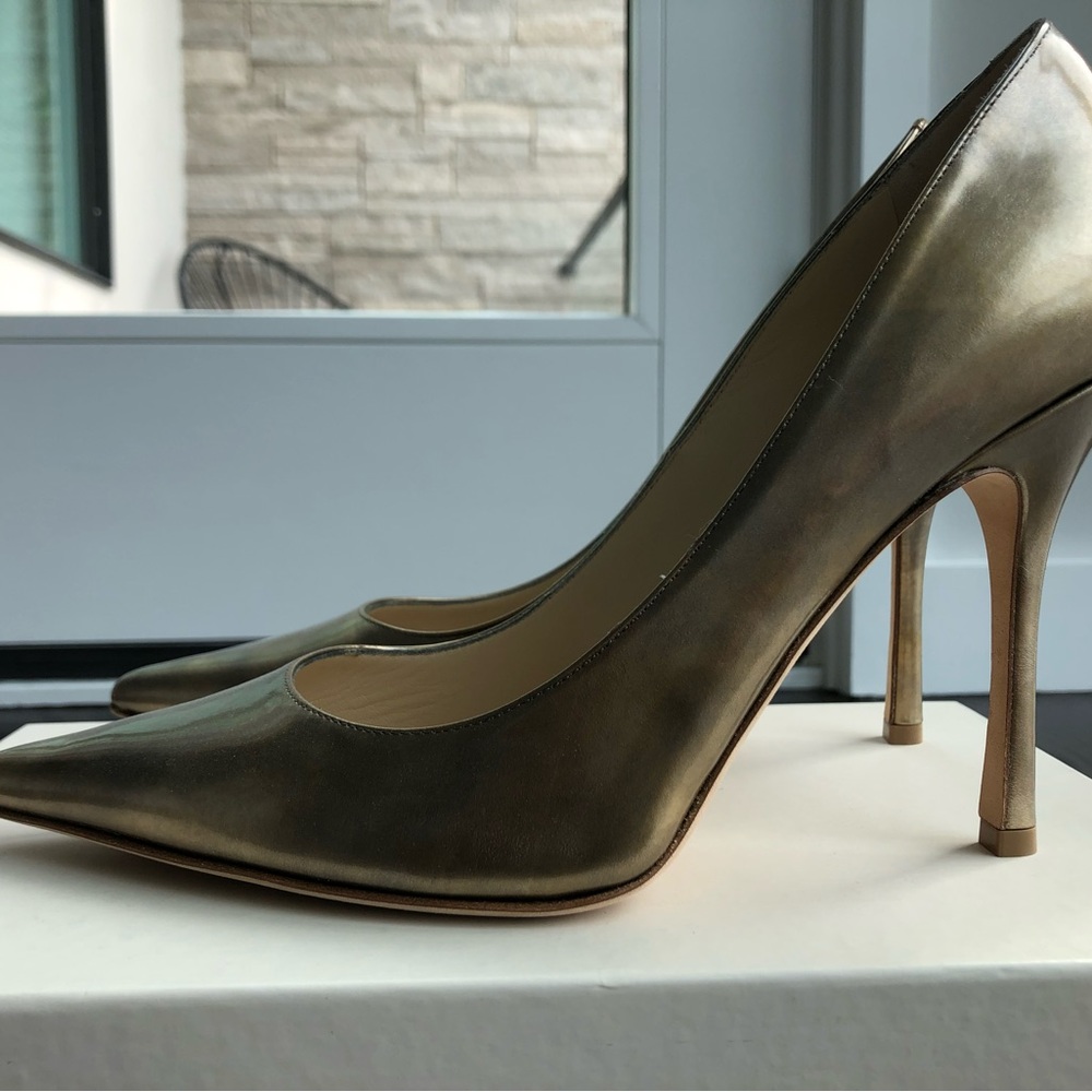 Jimmy Choo Pumps Size 39 Unused Pristine Condition Muted metallic color